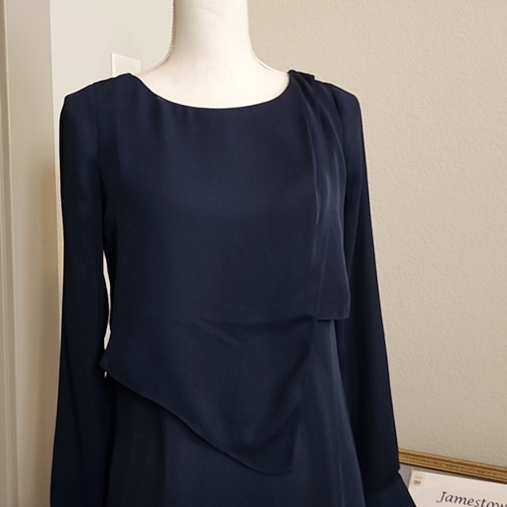 White House Black Market Navy Blue Top Size 00